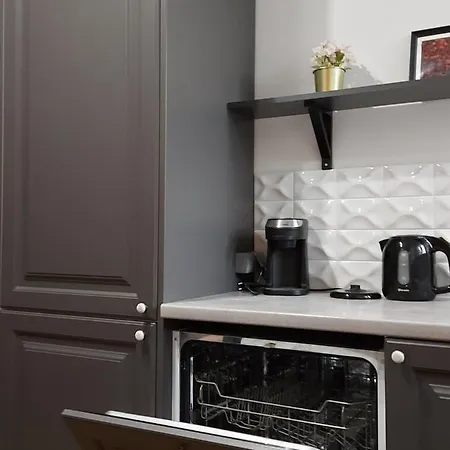 Arena Studio Apartment